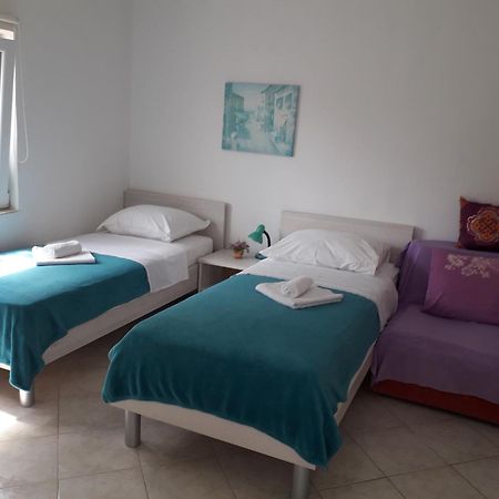 Apartmani Lena Шибеник Экстерьер фото