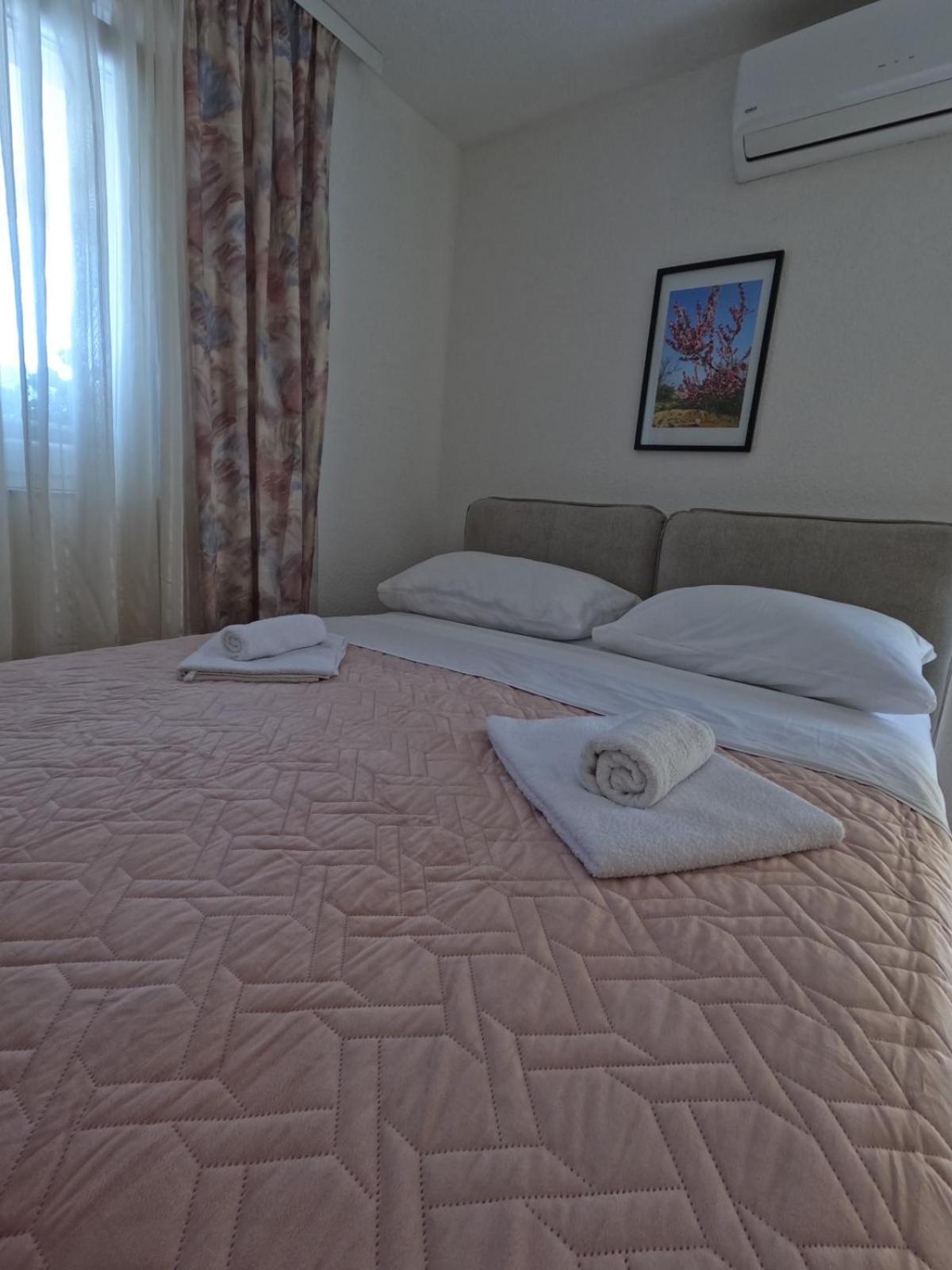 Apartmani Lena Шибеник Экстерьер фото